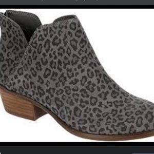 grey leapord print booties